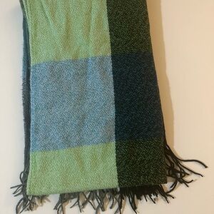 Elegant Green and Blue Checkered Scarf